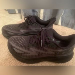 Womens hoka Clifton 9